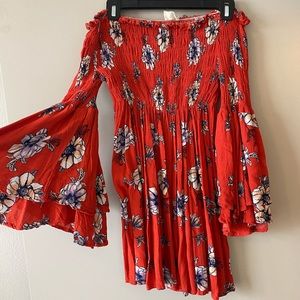 Smock dress w flare sleeves